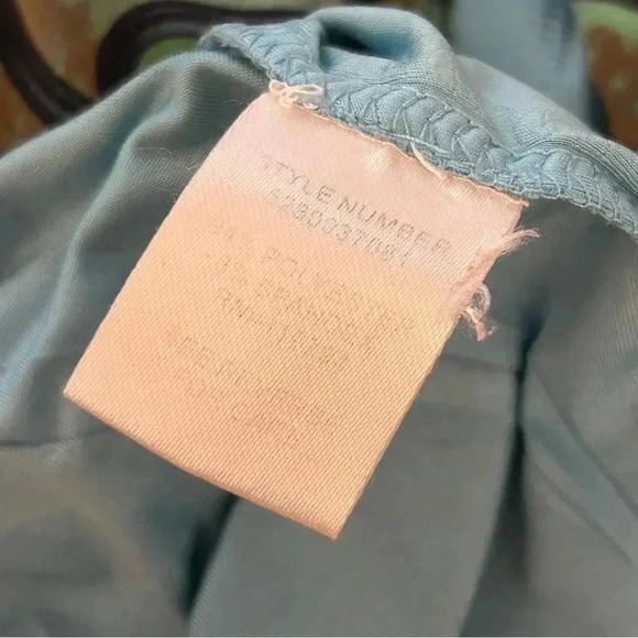 One World Jungle Ruffled Bell Sleeve Top  M - Picture 7 of 12